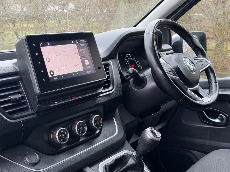 Renault Trafic dCi Blue SL28 Sport - U415