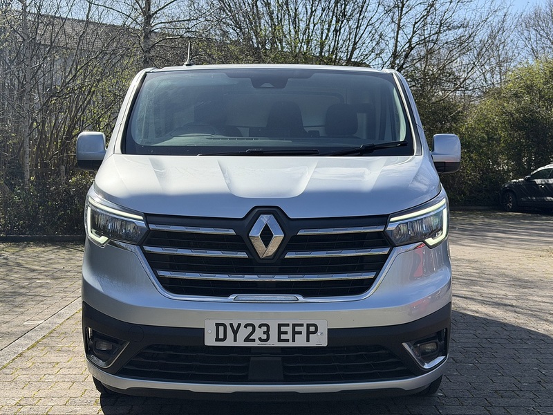 Renault Trafic dCi Blue SL28 Sport - U418