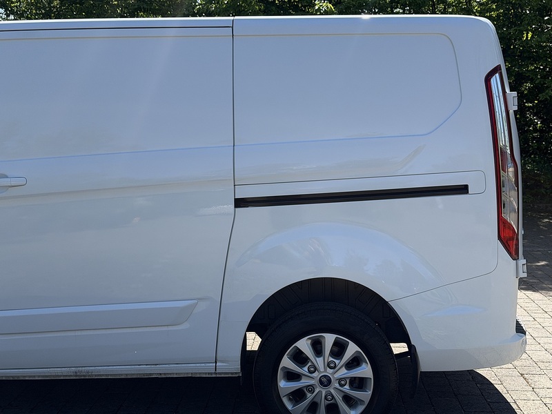 Ford Transit Custom 280 EcoBlue Limited - U422