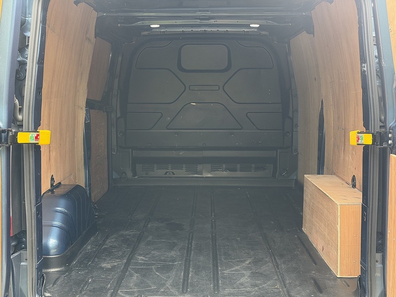 Ford Transit Custom 300 EcoBlue Limited - U430