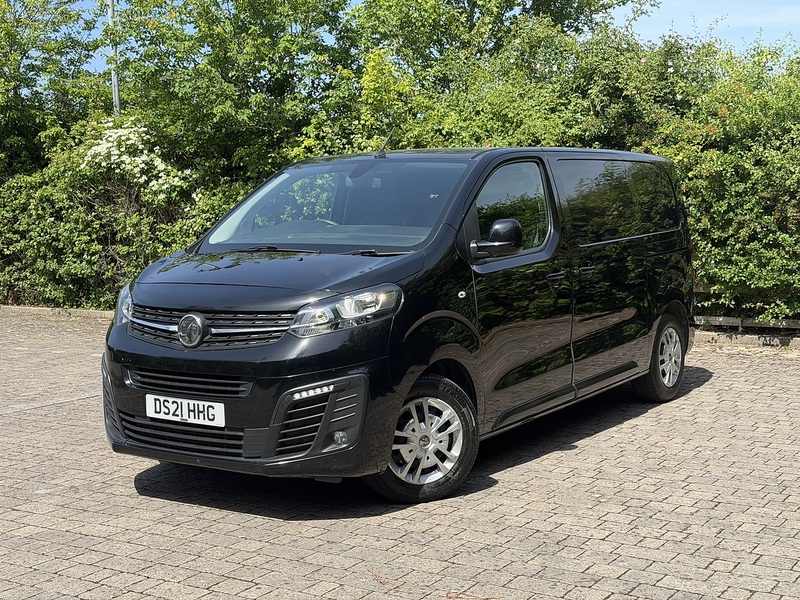 Vauxhall Vivaro Turbo D 2700 Sportive - U433