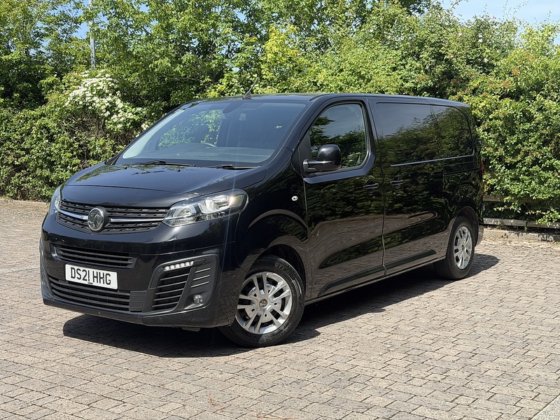 Vauxhall Vivaro Turbo D 2700 Sportive - U433