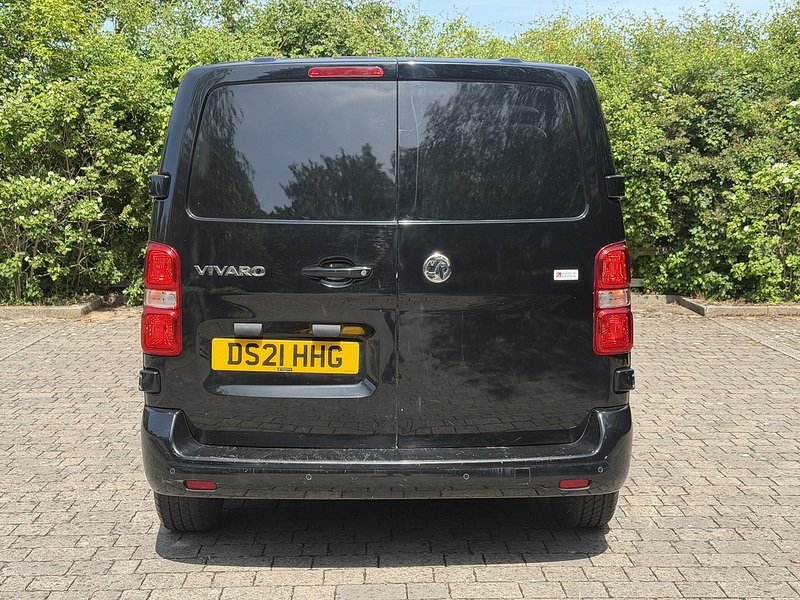 Vauxhall Vivaro Turbo D 2700 Sportive - U433
