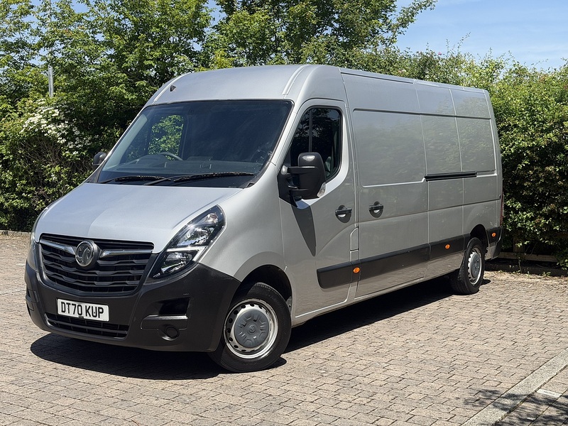 Vauxhall Movano CDTi 3500 BiTurbo Edition - U435