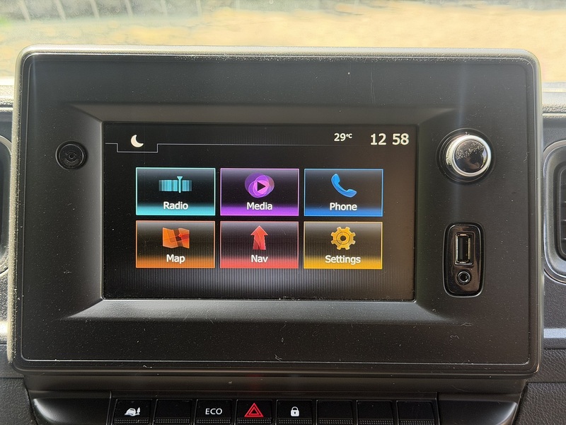 Vauxhall Movano CDTi 3500 BiTurbo Edition - U435