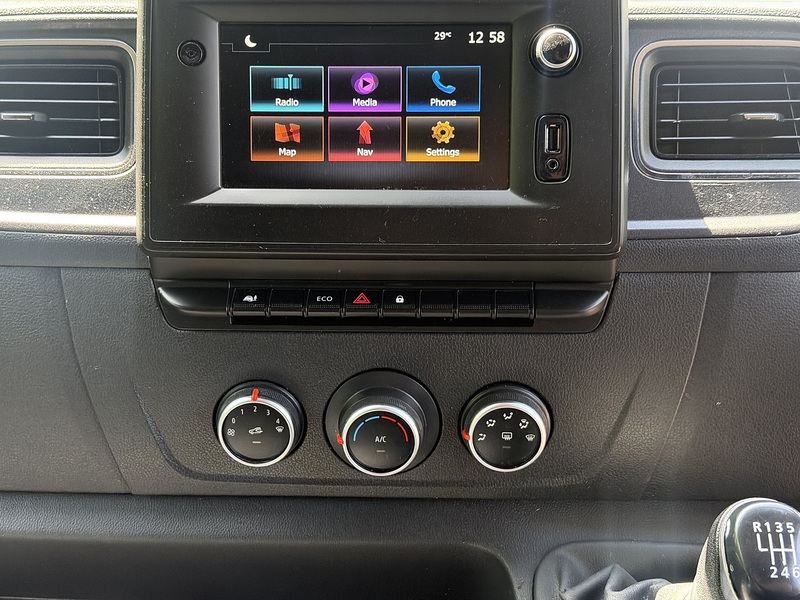 Vauxhall Movano CDTi 3500 BiTurbo Edition - U435