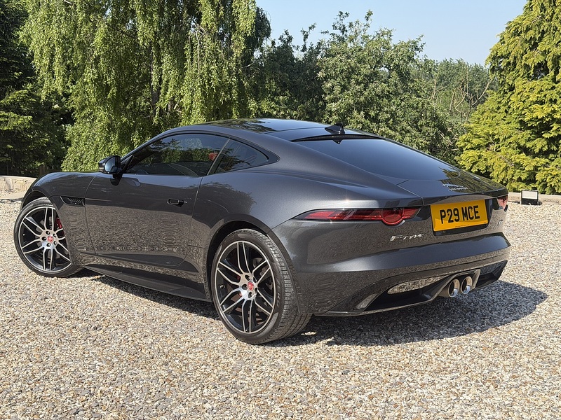Jaguar F-Type V6 Chequered Flag - U436