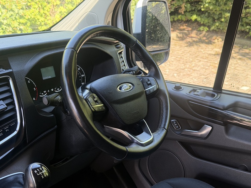 Ford Transit Custom 300 EcoBlue Limited - U437