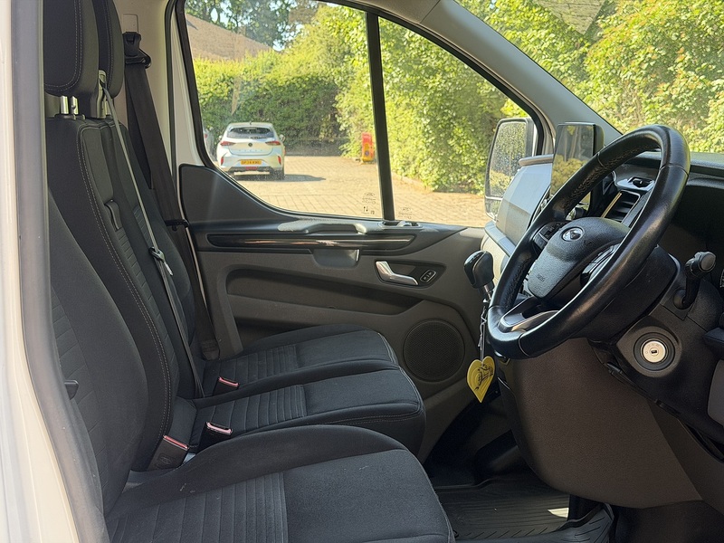 Ford Transit Custom 300 EcoBlue Limited - U437
