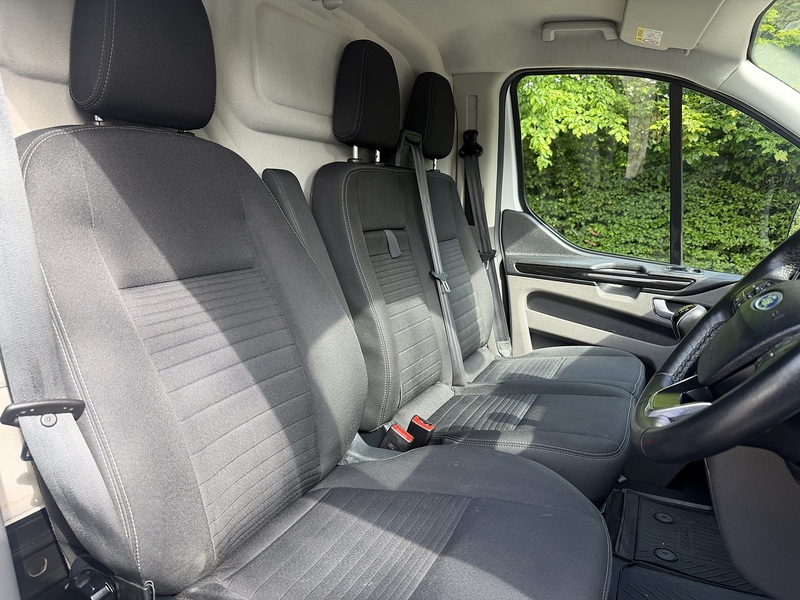 Ford Transit Custom 300 EcoBlue Limited - U438