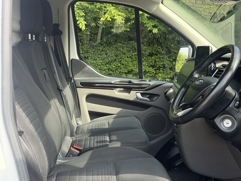 Ford Transit Custom 300 EcoBlue Limited - U438