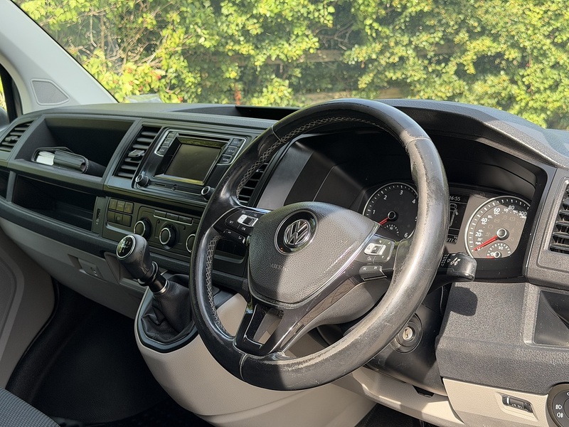 Volkswagen Transporter TDI T28 BlueMotion Tech Highline - U446