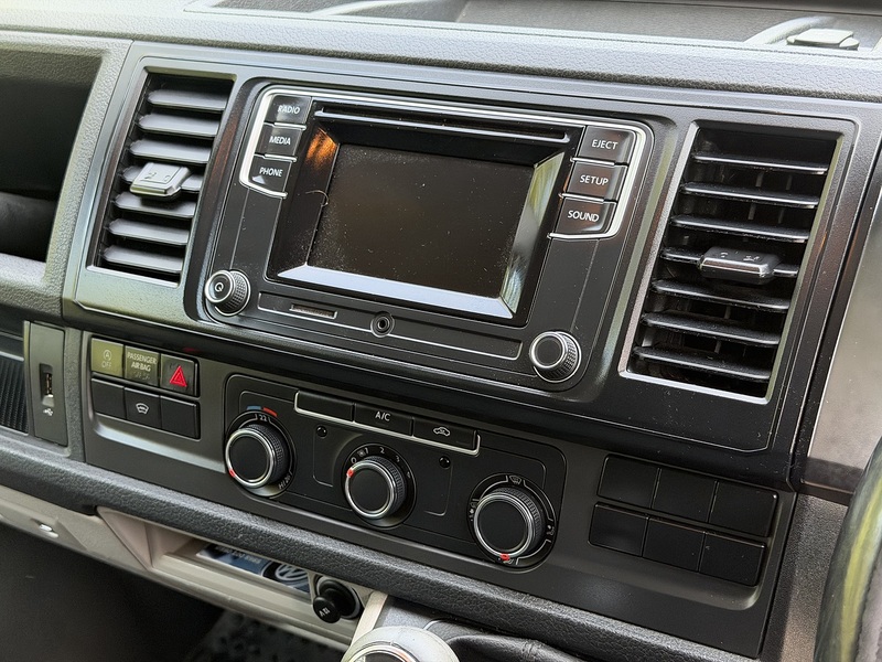Volkswagen Transporter TDI T28 BlueMotion Tech Highline - U446