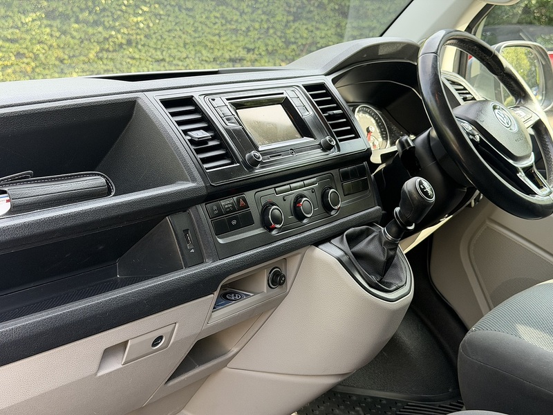 Volkswagen Transporter TDI T28 BlueMotion Tech Highline - U446