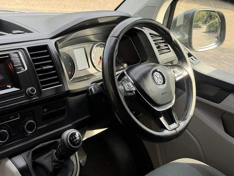 Volkswagen Transporter TDI T28 BlueMotion Tech Highline - U446