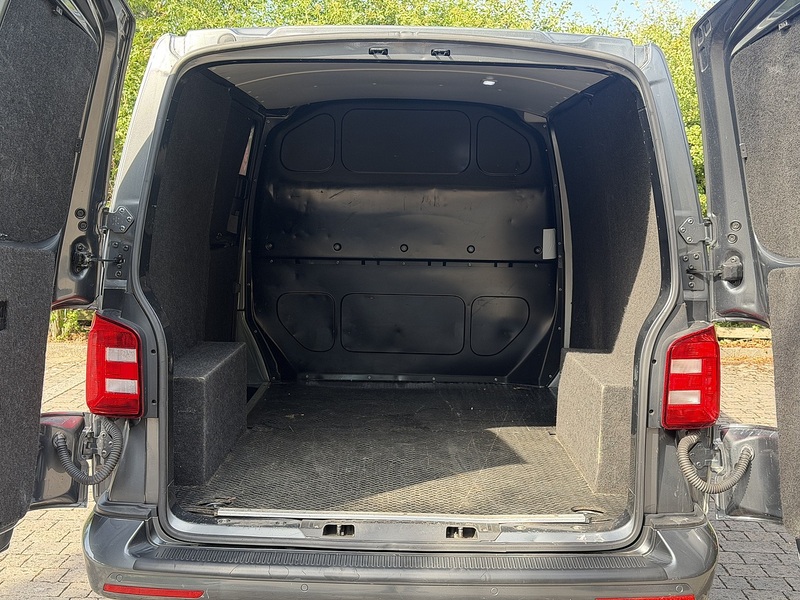 Volkswagen Transporter TDI T28 BlueMotion Tech Highline - U446