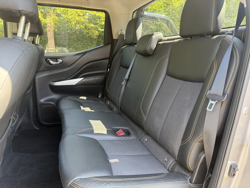Nissan Navara dCi N-Guard - U448