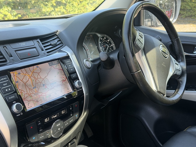 Nissan Navara dCi N-Guard - U448