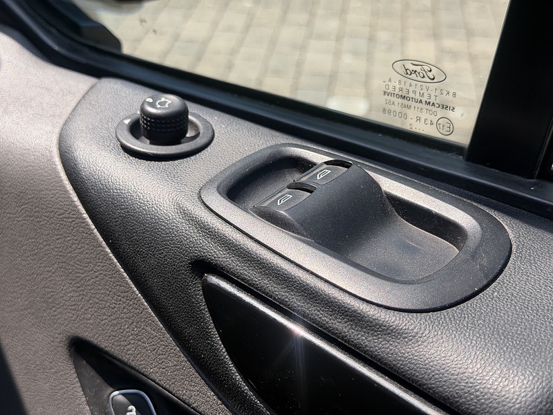 Ford Transit Custom 300 EcoBlue Limited - U449