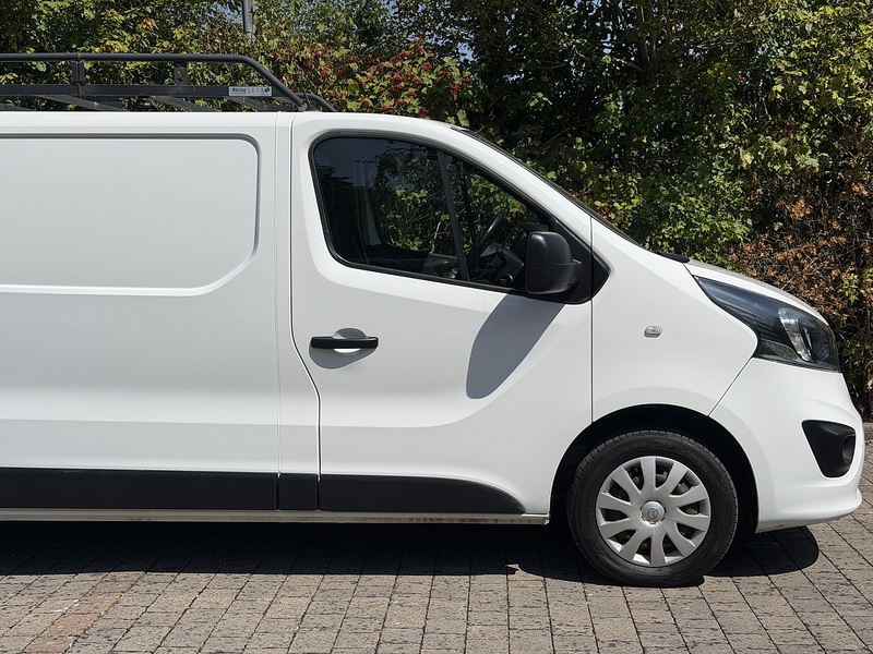 Vauxhall Vivaro CDTi 2900 Sportive - U453