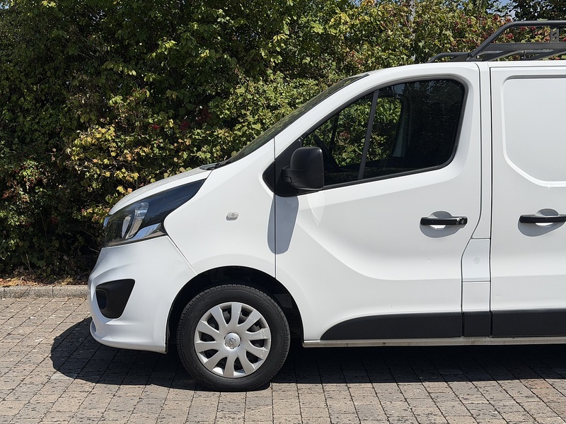 Vauxhall Vivaro CDTi 2900 Sportive - U453