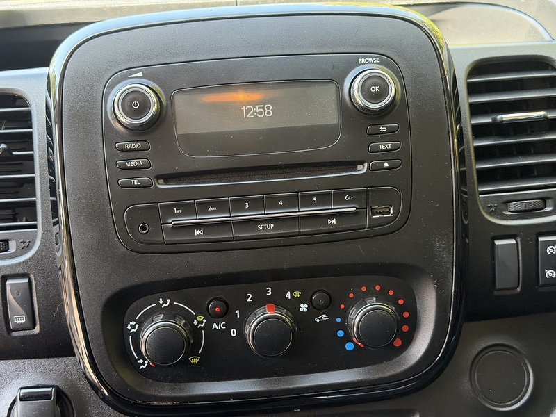 Vauxhall Vivaro CDTi 2900 Sportive - U453