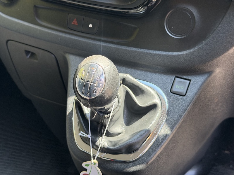 Vauxhall Vivaro CDTi 2900 Sportive - U453