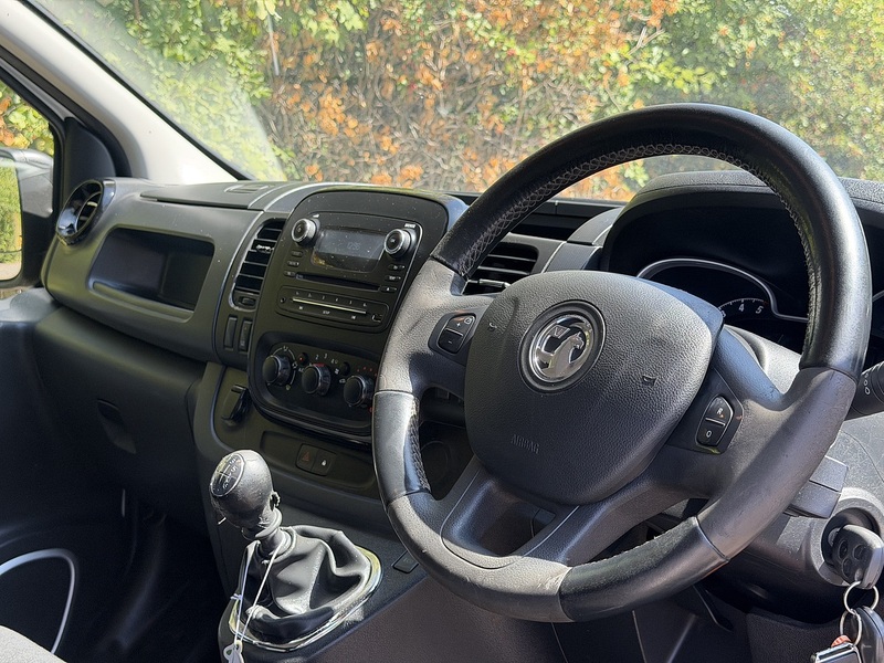 Vauxhall Vivaro CDTi 2900 Sportive - U453