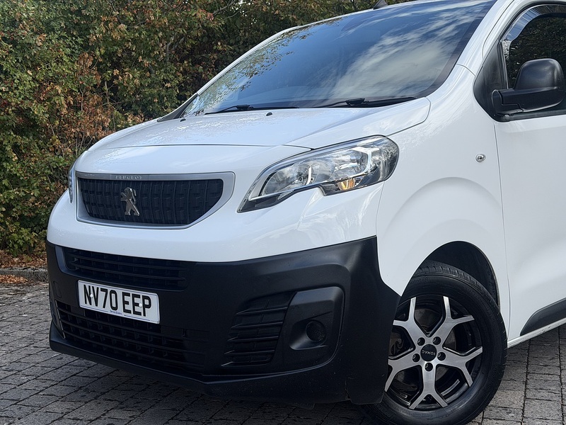 Peugeot Expert BlueHDi 1400 Professional - U458