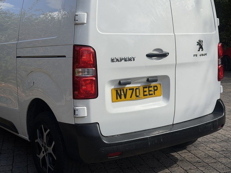 Peugeot Expert BlueHDi 1400 Professional - U458