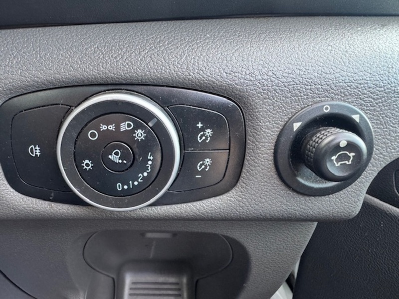 Ford 350 EcoBlue Leader 14 FT DROPSIDE WITH TAIL LIFT NEW WET BELT 2.0 2dr DROPSIDE Manual Diesel