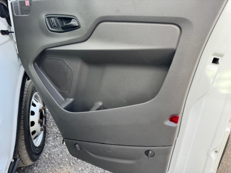 Ford 350 EcoBlue Leader L3 LWB CREW CAB 7 SEAT TIPPER DOUBLE REAR WHEEL 2.0 4dr tipper Manual Diesel