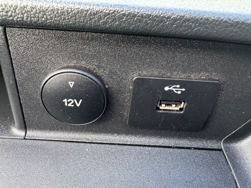 Ford 350 EcoBlue Leader L3 LWB CREW CAB 7 SEAT TIPPER DOUBLE REAR WHEEL 2.0 4dr tipper Manual Diesel