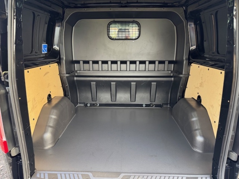 Ford TDCi 340 SWB MSRT SWB CREW VAN 5 SEAT TAIL GATE 2.0 5dr Panel Van Manual Diesel