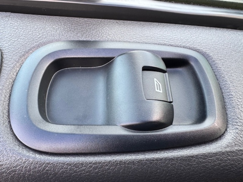 Ford TDCi 340 SWB MSRT SWB CREW VAN 5 SEAT TAIL GATE 2.0 5dr Panel Van Manual Diesel