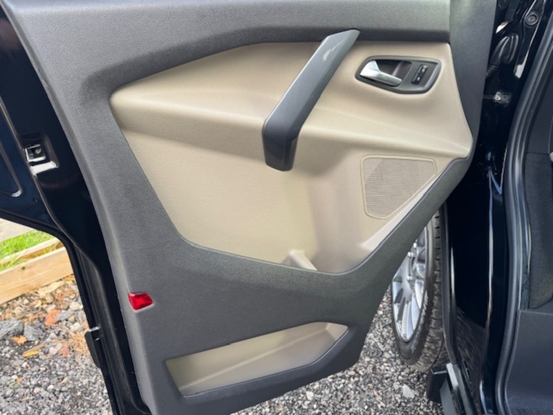 Ford TDCi 340 SWB MSRT SWB CREW VAN 5 SEAT TAIL GATE 2.0 5dr Panel Van Manual Diesel