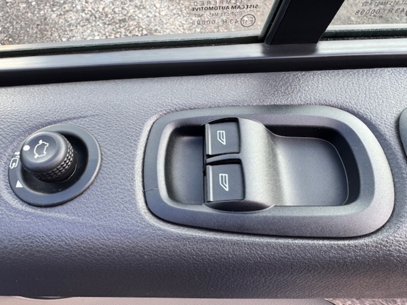 Ford TDCi 340 SWB MSRT SWB CREW VAN 5 SEAT TAIL GATE 2.0 5dr Panel Van Manual Diesel