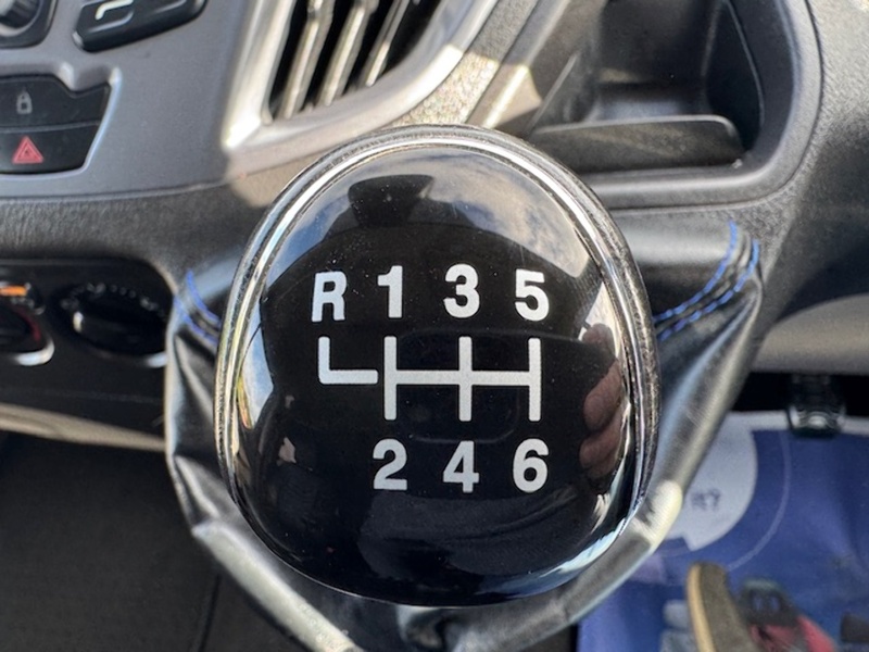 Ford TDCi 340 SWB MSRT SWB CREW VAN 5 SEAT TAIL GATE 2.0 5dr Panel Van Manual Diesel