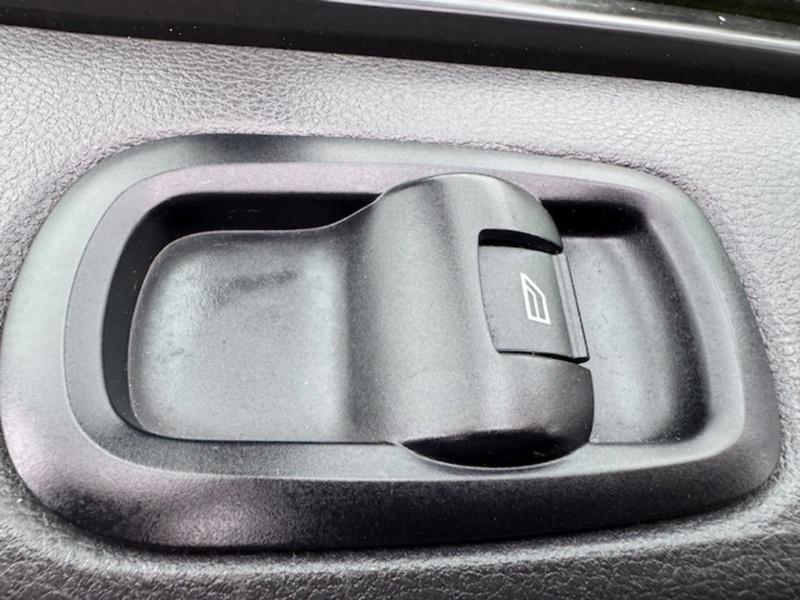 Ford TDCi 290 MSRT R181 5 SEAT CREW VAN WITH TAIL GATE NO VAT 2.2 6dr Combi Van Manual Diesel