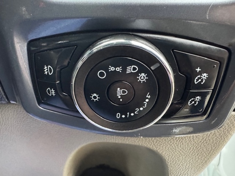 Ford TDCi 290 MSRT R181 5 SEAT CREW VAN WITH TAIL GATE NO VAT 2.2 6dr Combi Van Manual Diesel