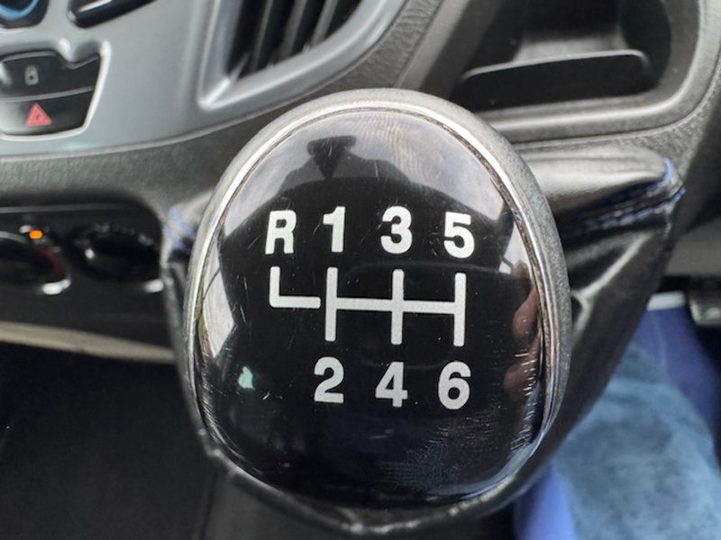 Ford TDCi 290 MSRT R181 5 SEAT CREW VAN WITH TAIL GATE NO VAT 2.2 6dr Combi Van Manual Diesel