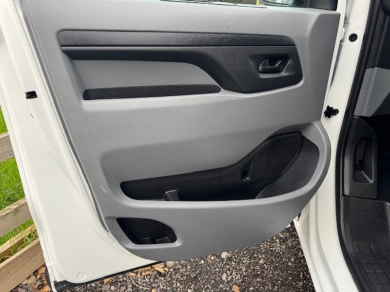 Citroen 1.5 BlueHDi 1000 Enterprise Pro M Panel Van 6dr Diesel Manual FWD 2 Euro 6 (s/s) (100 ps)