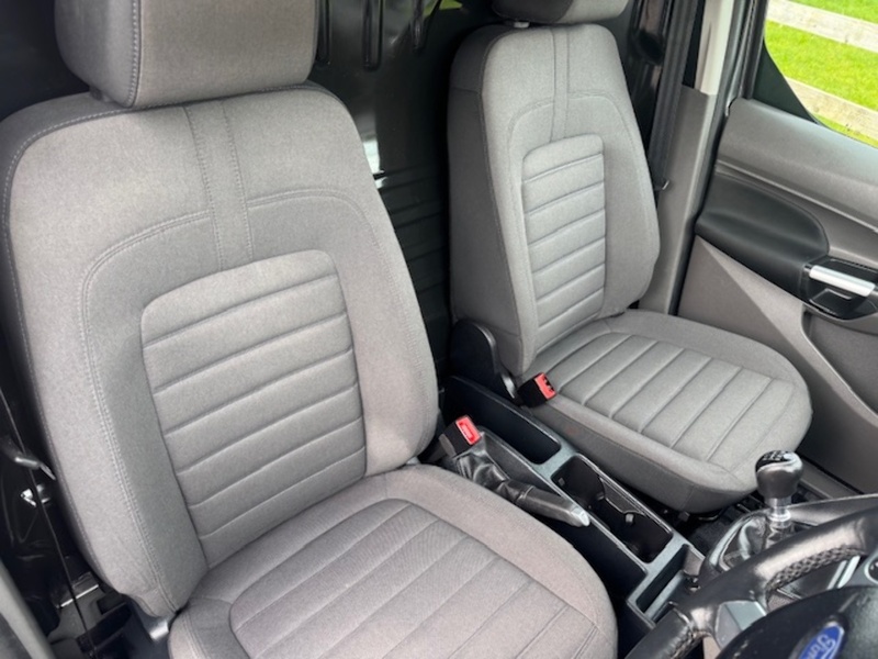 Ford 240 EcoBlue Limited RS SPORT 1.5 5dr Panel Van Manual Diesel