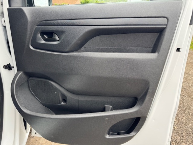 Vauxhall Turbo D 2900 Prime LWB AIR CON 1.5 6dr Panel Van Manual Diesel