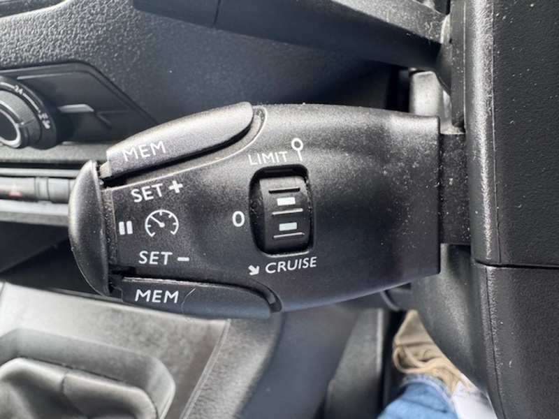 Vauxhall Turbo D 2900 Prime LWB AIR CON 1.5 6dr Panel Van Manual Diesel