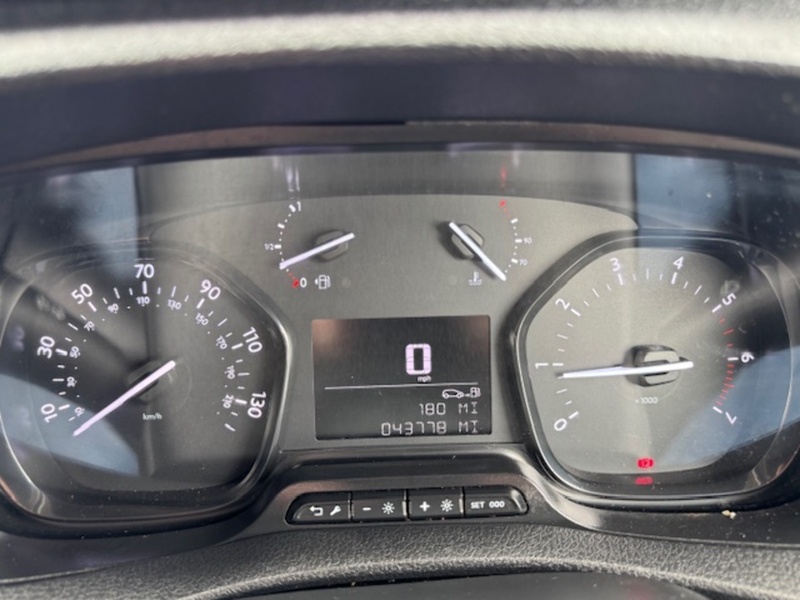 Vauxhall Turbo D 2900 Prime LWB AIR CON 1.5 6dr Panel Van Manual Diesel