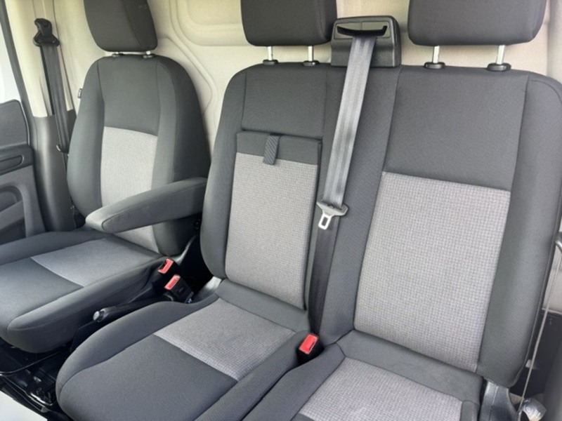 Ford 340 EcoBoost Leader AIR CON 1.0 5dr Panel Van Automatic Petrol Plug-in Hybrid
