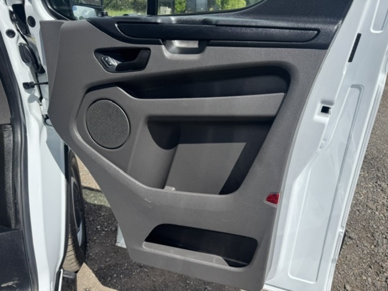 Ford 340 EcoBoost Leader AIR CON 1.0 5dr Panel Van Automatic Petrol Plug-in Hybrid