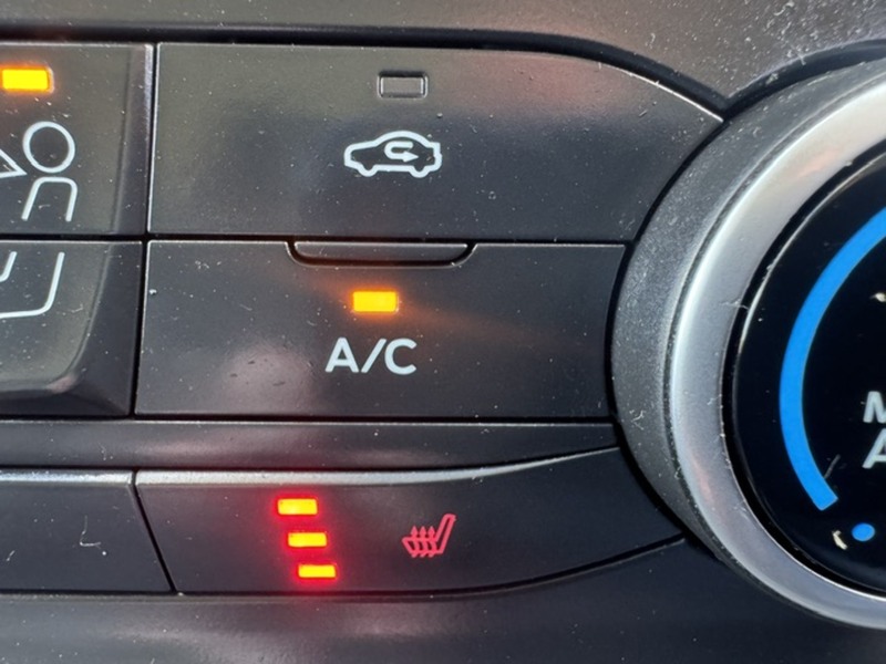 Ford 340 EcoBoost Leader AIR CON 1.0 5dr Panel Van Automatic Petrol Plug-in Hybrid