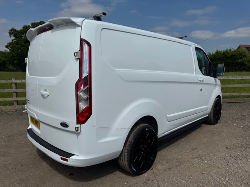 Ford 280 EcoBlue Limited SPORT PACK 2.0 5dr Panel Van Manual Diesel